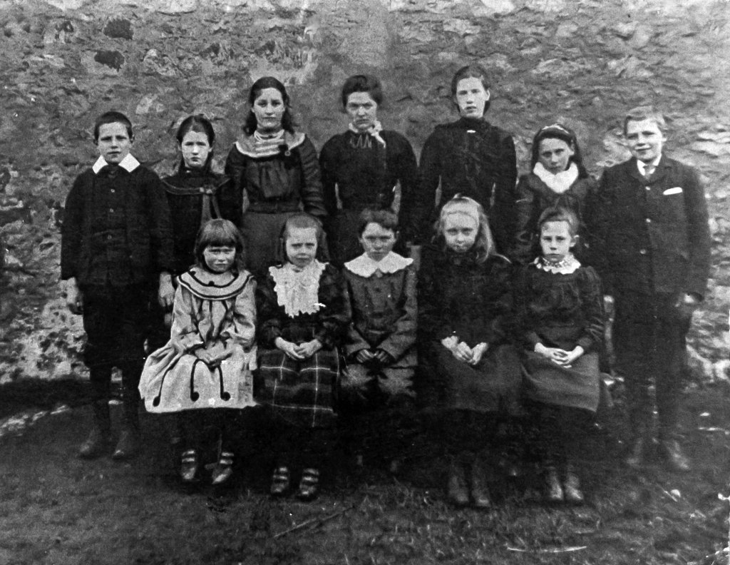 Loudoun Overmoor School and schoolhouse. Date unknown.
