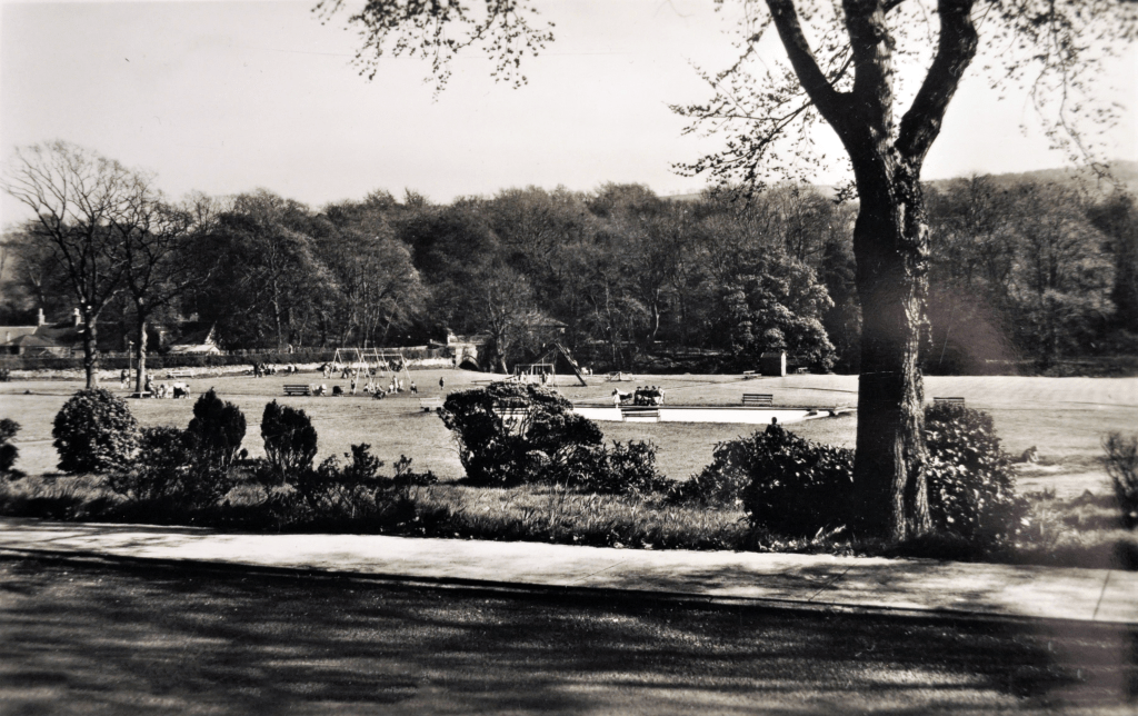 Morton Park and pond. Date currently unknown.